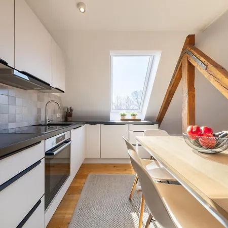 Strom Ahoi - Premium - Modern - Inkl Stellplatz - 200m Zum Alten Strom - Wasserblick * Rostock